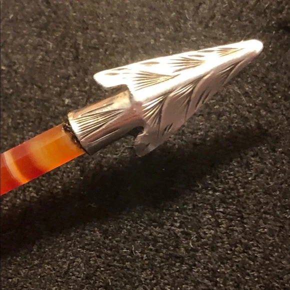 Antique Victorian Scottish Banded Agate Arrow Brooch Chased Sterling Silver 1880